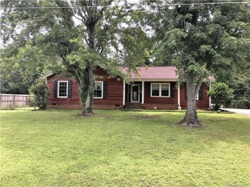 4202 Wrentree Dr, Dallas, NC 28034-7724