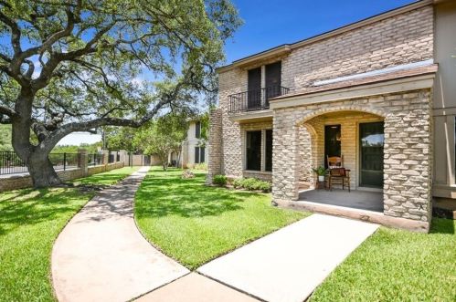 8105 Club Ct, Austin, TX 78759-8725