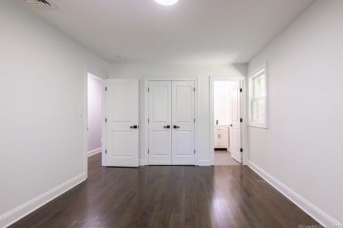 17 Valley Field Rd, Sandy Hook CT  06482-1096 exterior