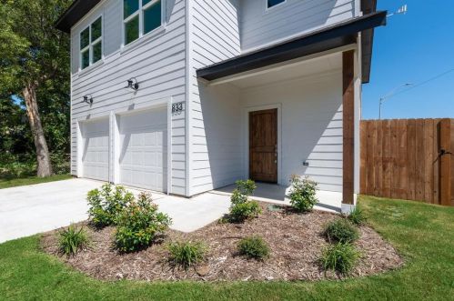 833 Jessamine St, Fort Worth, TX 76110-2636