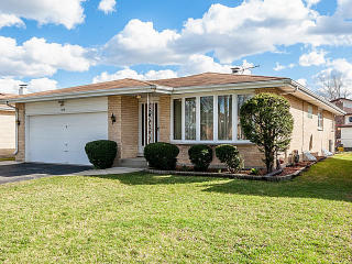 1206 Elmhurst St, Bensenville, IL 60106-1415