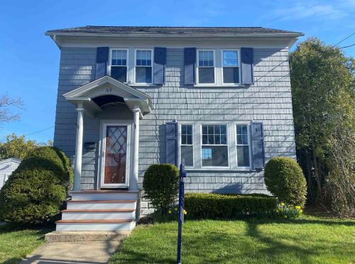 69 Hill St, Dover, NH 03820-3139