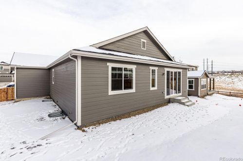 5795 Grand Baker Ct, Aurora CO 80016 exterior