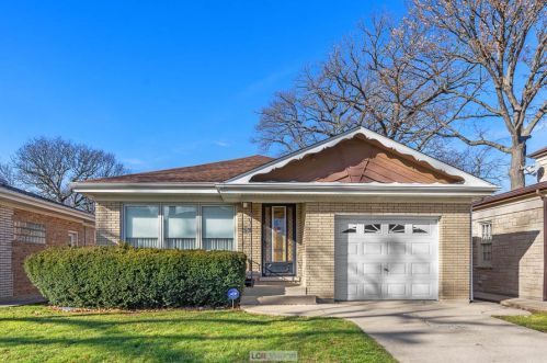 6226 Le Mai Ave, Chicago, IL 60646-4826
