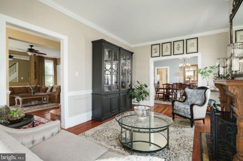 316 Washington Ave, Tavistock NJ 08033-3327 exterior