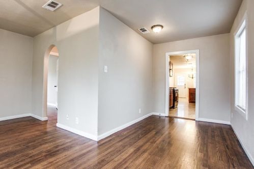 2516 Ryan Ave, Fort Worth TX  76110-2525 exterior