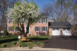 19 Candleberry Ct, Dulles VA  20164-2810 exterior