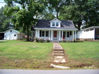 313 Knox St, Leach, TN 38344-3001