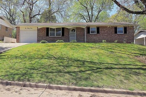 1033 Caufield Dr, Cape Girardeau, MO 63701-3509