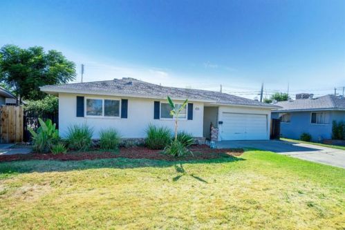 4783 Vassar Ave, Fresno, CA 93703-2754