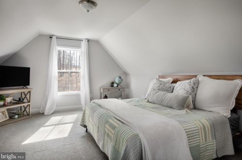 258 Speaks Ln, Harpers Ferry WV  25425 exterior