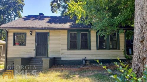 988 Byron Dr, Atlanta, GA 30310-4636