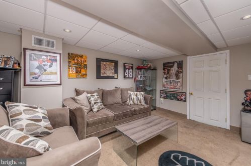 2947 Juniper St, Philadelphia PA  19148-4950 exterior