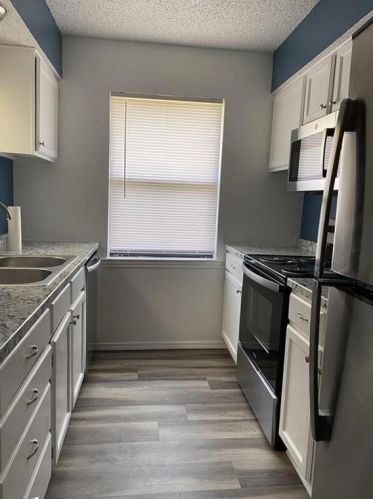 2747 Countryside Ln, Fort Worth TX  76133-5713 exterior