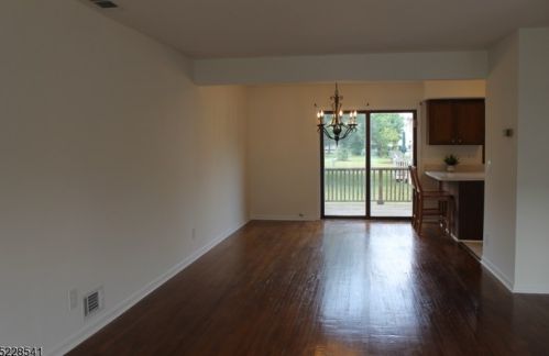 53 Cheyenne Rd, Lafayette, NJ 07848-4032