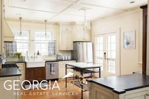 1112 Austin Ave, Atlanta GA  30307-1918 exterior