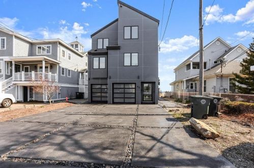 45 Milford Point Rd, Milford, CT 06460-5220