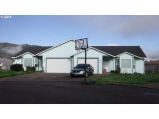 122 Clellon Ct, Roseburg, OR 97471-5802