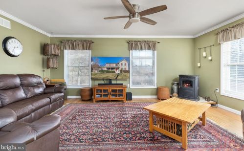 13675 Milltown Rd, Lovettsville, VA 20180-3515