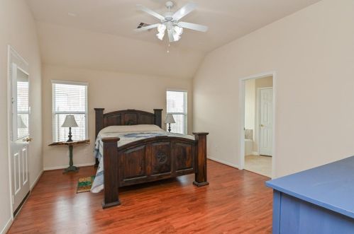 3210 Fern Brk Ln, Richmond TX 77471-9280 exterior