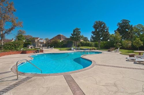 1053 Lamark Ln, Anaheim CA  92802-3404 exterior