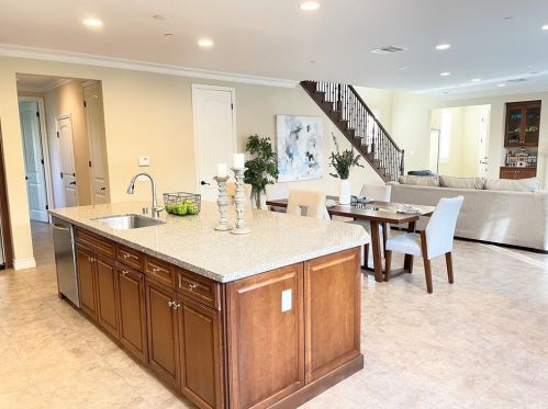 173 Desert Bloom, Irvine CA  92618-8871 exterior
