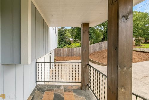 843 Mary Ann Dr, Marietta, GA 30068-2233