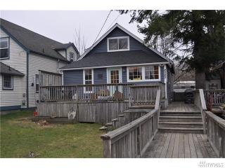 8082 Maple Ave, Snoqualmie, WA 98065-5102