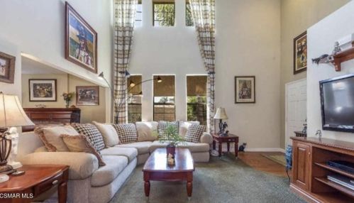 1177 Knottingham St, Simi Valley, CA 93065-5167