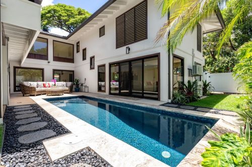 3002 Diamond Head Rd, Honolulu HI  96815-4717 exterior