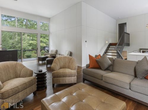 1108 Judith Way, Atlanta GA  30324-2905 exterior