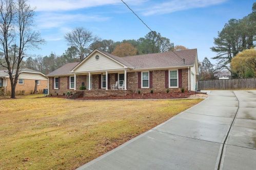 2182 Timber Ln, Lithonia, GA 30078-2645