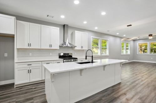 1694 Evans Dr, Atlanta GA  30310-4502 exterior