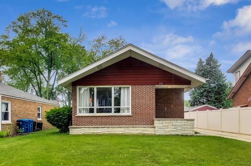 228 Monterey Ave, Elmhurst, IL 60126-3010