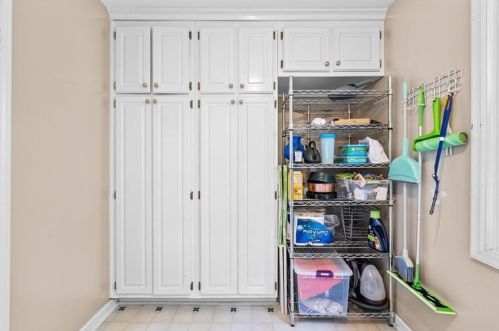 1627 Beacon Hill Blvd, Atlanta GA  30329-2517 exterior