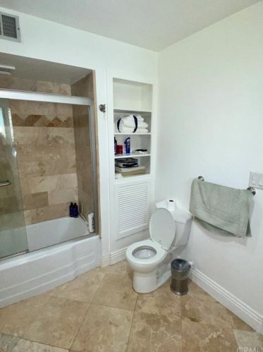 1102 Riviera Dr, Santa Ana CA 92706-1543 exterior