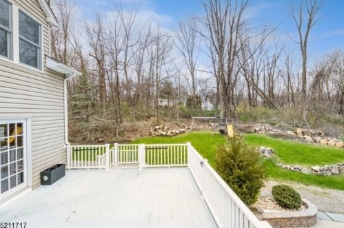 10 Mountainside Dr, Dover NJ  07869-2217 exterior