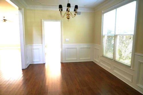 210 Fieldsborn Ct, Atlanta GA  30328-1000 exterior