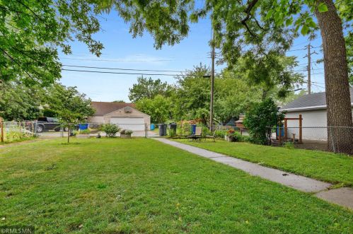 815 Hamline Ave, Saint Paul MN  55104-1300 exterior