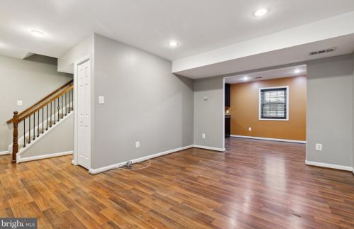4909 Tibbitt Ln, Springfield VA  22015-1514 exterior