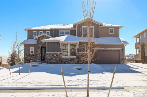 27661 Lakeview Dr, Aurora, CO 80016