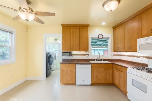 5766 Grand Ave, Riverside CA  92504-1300 exterior