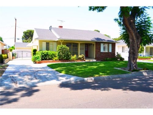 10749 Grovedale Dr, Whittier CA  90604-3752 exterior