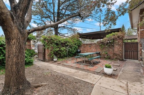 1585 Holly St, Denver CO  80220-1440 exterior