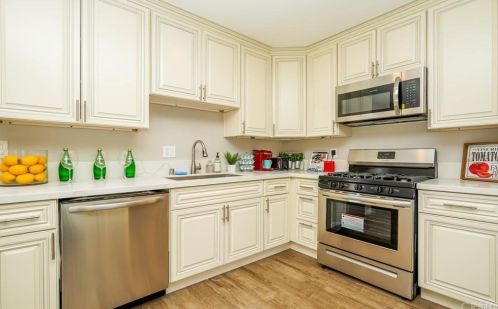 1906 Van Ness Ave, Santa Ana CA 92707-2638 exterior