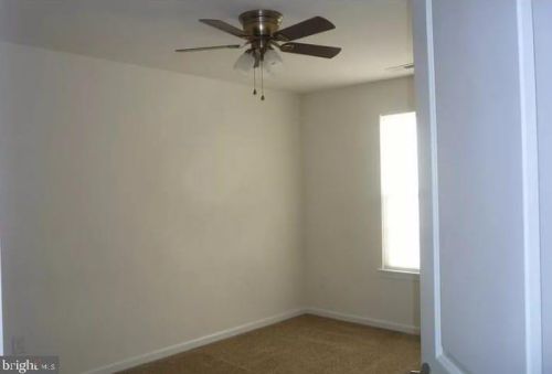 15 Sundance Dr, Trenton NJ 08619-3967 exterior