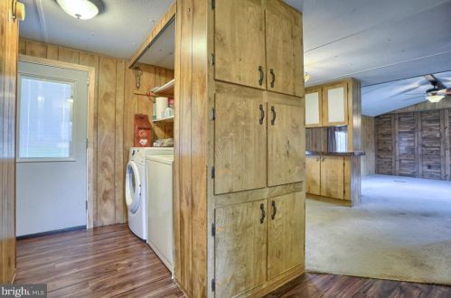 606 Spg Gdn St, Carlisle PA  17013-2526 exterior