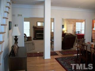 4410 Sun Valley Dr, Durham, NC 27707-5689