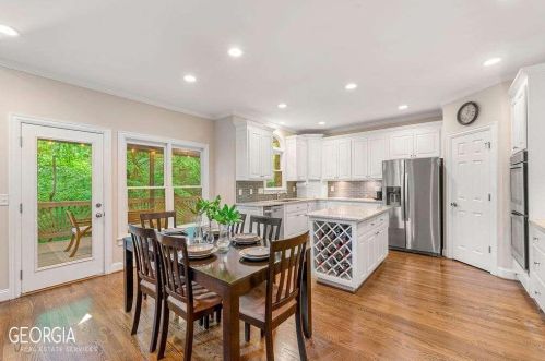 165 Fieldsborn Ct, Atlanta GA  30328-1039 exterior