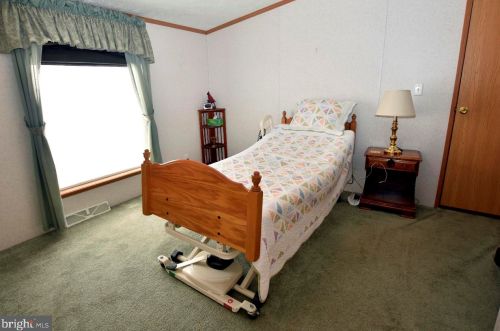 50 Raptor Dr, Hanover PA 17331-8158 exterior